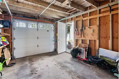 830 NE Cesar E Chavez Blvd, Portland, OR 97232 - Photo 40