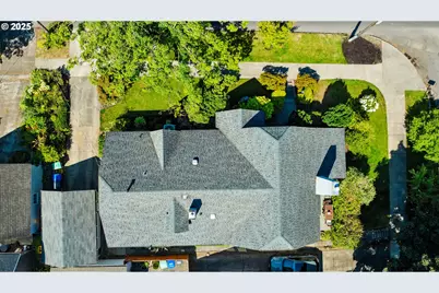 830 NE Cesar E Chavez Blvd, Portland, OR 97232 - Photo 44