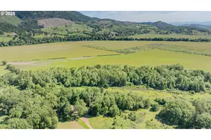 687 Hubbard Creek Rd, Umpqua, OR 97486 - Photo 22