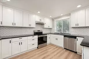 6708 NE 2nd Pl, Vancouver, WA 98665 - Photo 10