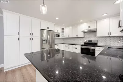 6708 NE 2nd Pl, Vancouver, WA 98665 - Photo 16