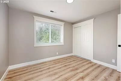 6708 NE 2nd Pl, Vancouver, WA 98665 - Photo 32