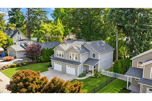 5228 SE Hull Ave, Milwaukie, OR 97267 - Photo 2