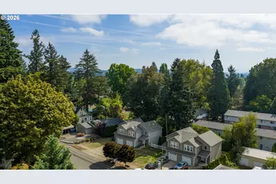 5228 SE Hull Ave, Milwaukie, OR 97267 - Photo 10
