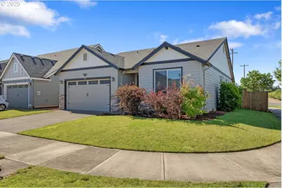 2211 SE 12th Ave, Canby, OR 97013 - Photo 2