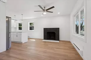 8806 NE Sacramento St, Portland, OR 97220 - Photo 10
