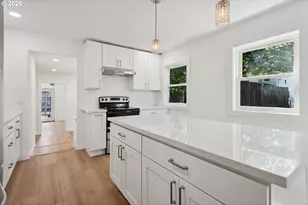 8806 NE Sacramento St, Portland, OR 97220 - Photo 16