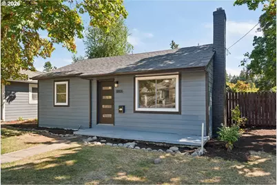 8806 NE Sacramento St, Portland, OR 97220 - Photo 1