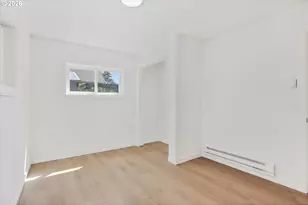 8806 NE Sacramento St, Portland, OR 97220 - Photo 30