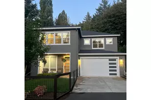 9228 SW 50th Ave, Portland, OR 97219 - Photo 2