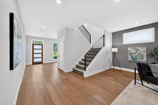 9228 SW 50th Ave, Portland, OR 97219 - Photo 6