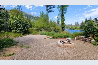 49570 McKenzie Hwy, Vida, OR 97488 - Photo 6
