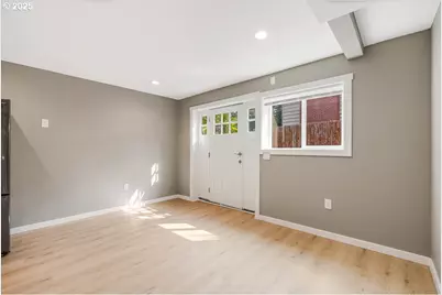 2706 SE Spruce St, Hillsboro, OR 97123 - Photo 32