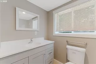 2706 SE Spruce St, Hillsboro, OR 97123 - Photo 20