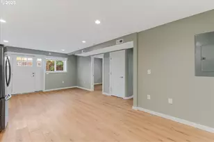 2706 SE Spruce St, Hillsboro, OR 97123 - Photo 30