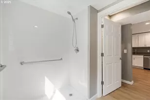 2706 SE Spruce St, Hillsboro, OR 97123 - Photo 18