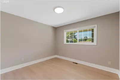 2706 SE Spruce St, Hillsboro, OR 97123 - Photo 14