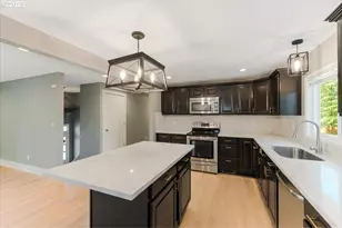 2706 SE Spruce St, Hillsboro, OR 97123 - Photo 4