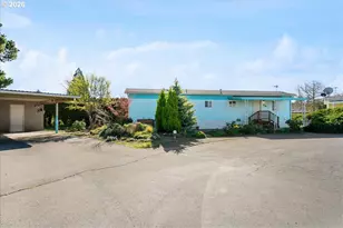 1418 Pine St, Silverton, OR 97381 - Photo 26