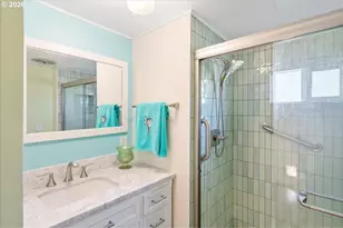 1418 Pine St, Silverton, OR 97381 - Photo 22