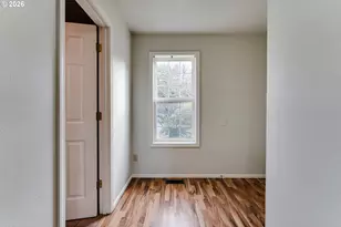 951 W 27th Ave, Eugene, OR 97405 - Photo 16