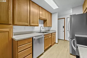 5190 NW Neakahnie Ave, Portland, OR 97229 - Photo 16