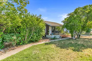 219 Berrydale Ave, Medford, OR 97501 - Photo 26