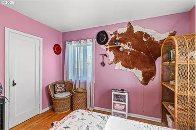 219 Berrydale Ave, Medford, OR 97501 - Photo 14