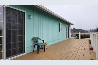934 S 46th St, Springfield, OR 97478 - Photo 22