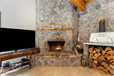 4696 Cow Creek Rd, Riddle, OR 97469 - Photo 26