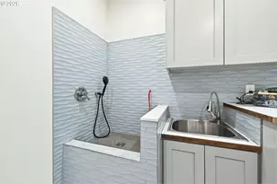 11000 NE Red Hills Rd, Dundee, OR 97115 - Photo 36