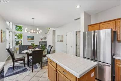 2385 NE 13th Way, Hillsboro, OR 97124 - Photo 12