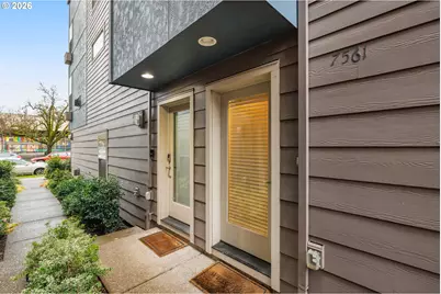 7561 N Leavitt Ave, Portland, OR 97203 - Photo 1