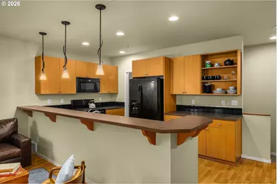 7561 N Leavitt Ave, Portland, OR 97203 - Photo 10