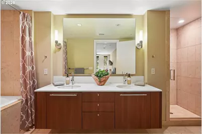 311 NW 12th Ave #204, Portland, OR 97209 - Photo 20