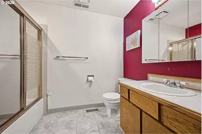 1910 SW 3rd Dr, Gresham, OR 97080 - Photo 18