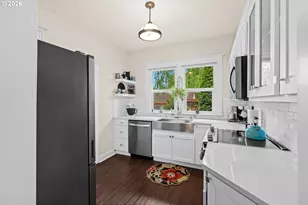 719 W 23rd St, Vancouver, WA 98660 - Photo 14