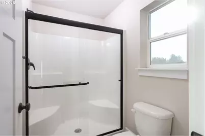 1092 E 1st Ave, Estacada, OR 97023 - Photo 32