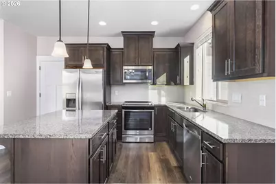 1092 E 1st Ave, Estacada, OR 97023 - Photo 12