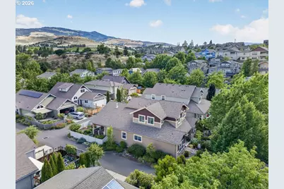 345 Fair Oaks Ave, Ashland, OR 97520 - Photo 4