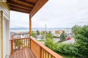 640 8th St, Astoria, OR 97103 - Photo 12