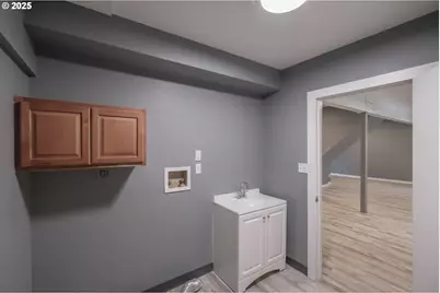 640 8th St, Astoria, OR 97103 - Photo 20