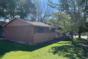 490 NW 3rd St, Hermiston, OR 97838 - Photo 14