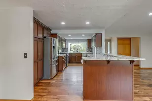 3520 NW Parkview Dr, Beaverton, OR 97006 - Photo 12