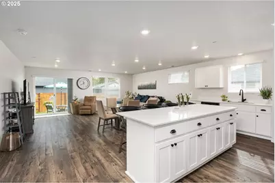 52256 SE 6th Ct, Scappoose, OR 97056 - Photo 8