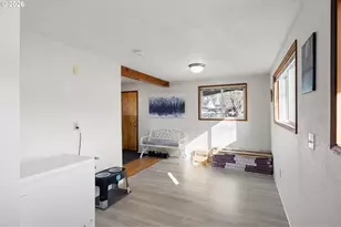 116 NE 8th St, Oakland, OR 97462 - Photo 18