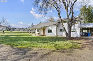 116 NE 8th St, Oakland, OR 97462 - Photo 34