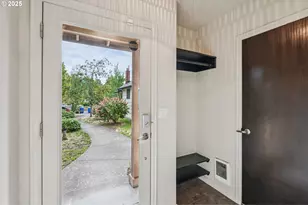 6533 N Maryland Ave, Portland, OR 97217 - Photo 4