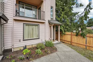 6533 N Maryland Ave, Portland, OR 97217 - Photo 2