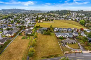 2607 SW Pleasant View Dr, Gresham, OR 97080 - Photo 42